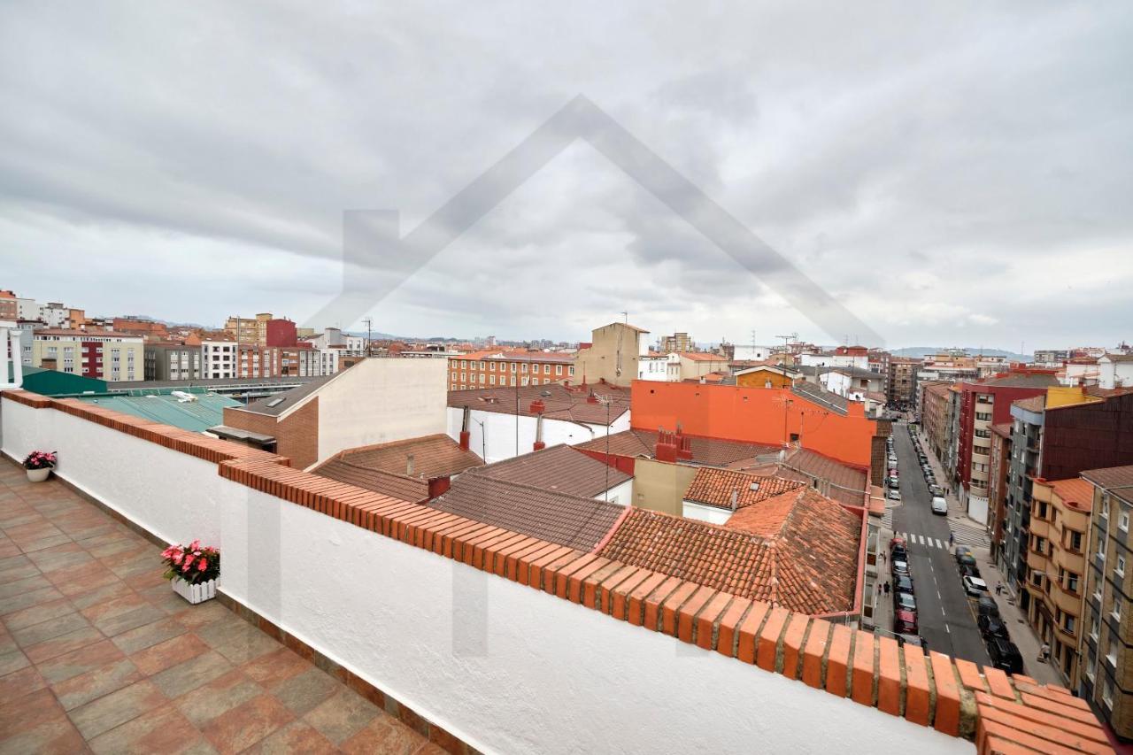 Espectacular Ático a un paso del Centro de Gijón Bed and Breakfast Esterno foto